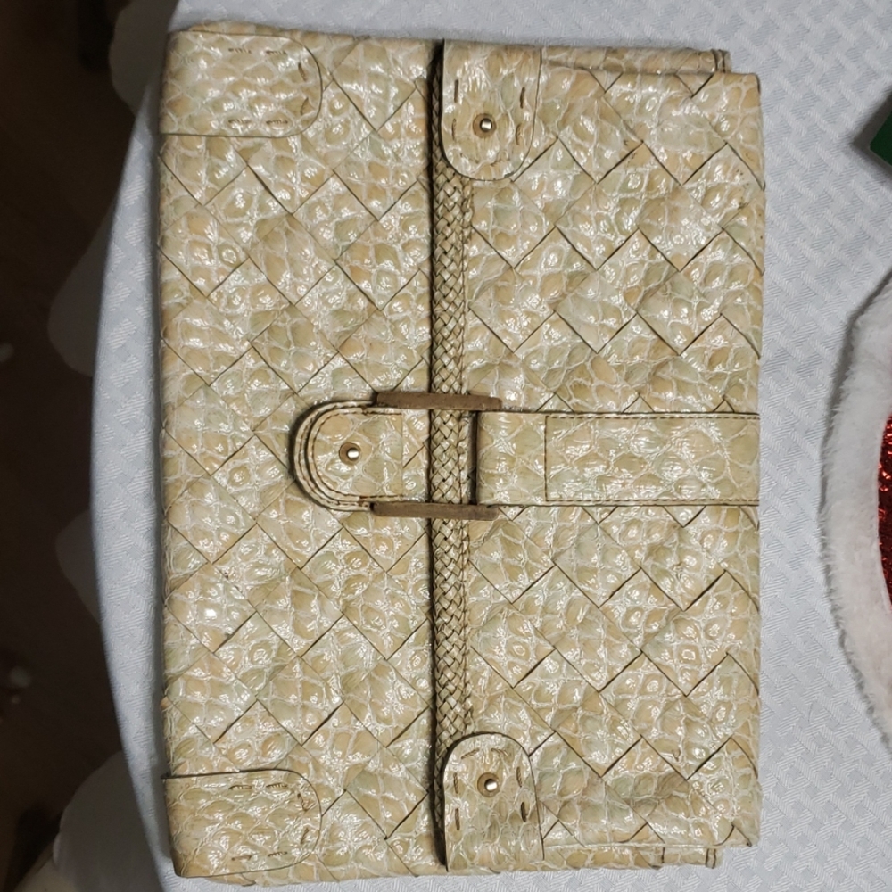 Jessica Simpson Clutch